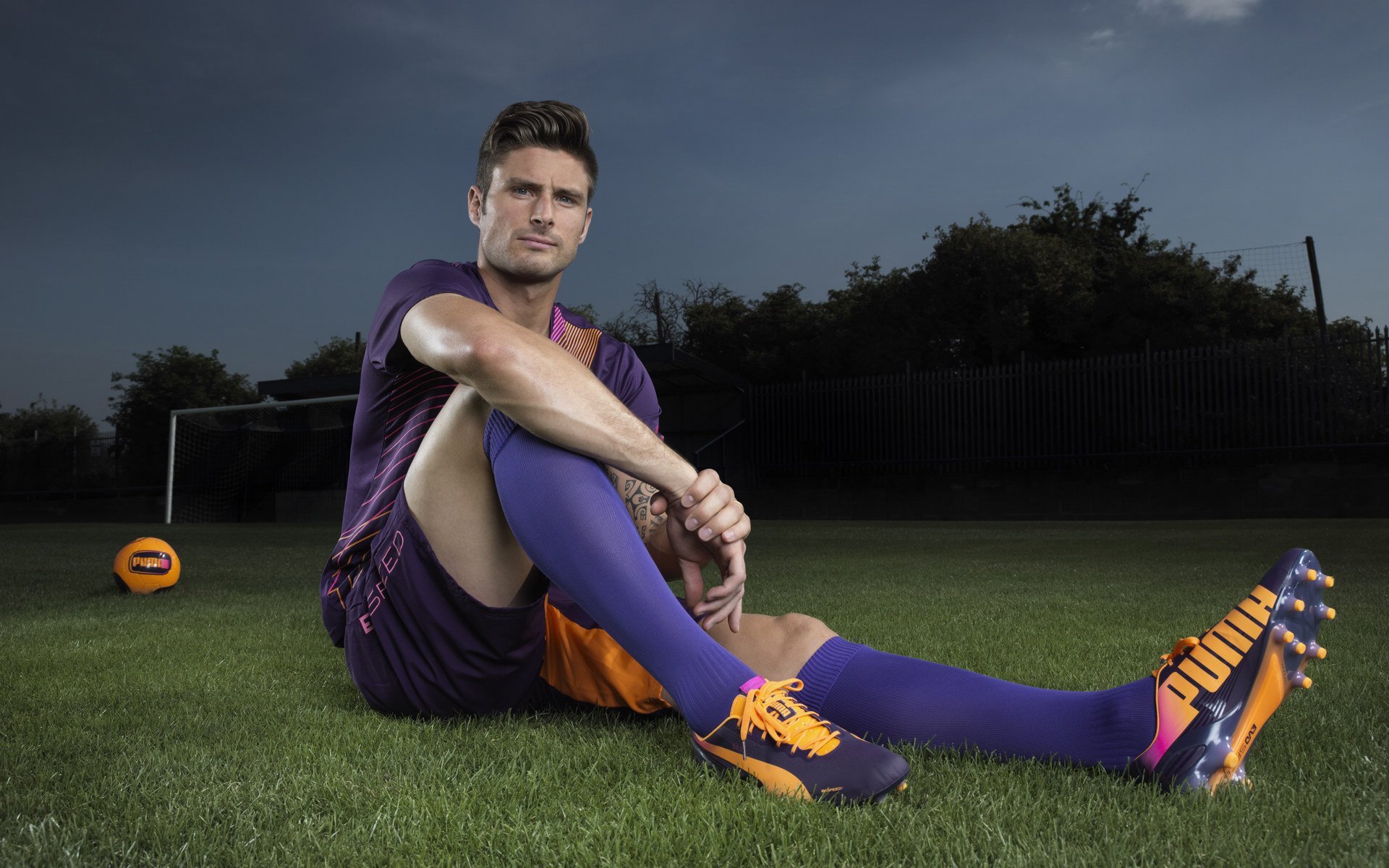 包含WTT冠军赛转会风云：利物浦盯上锋线强援，郭艾伦或成交易筹码的词条